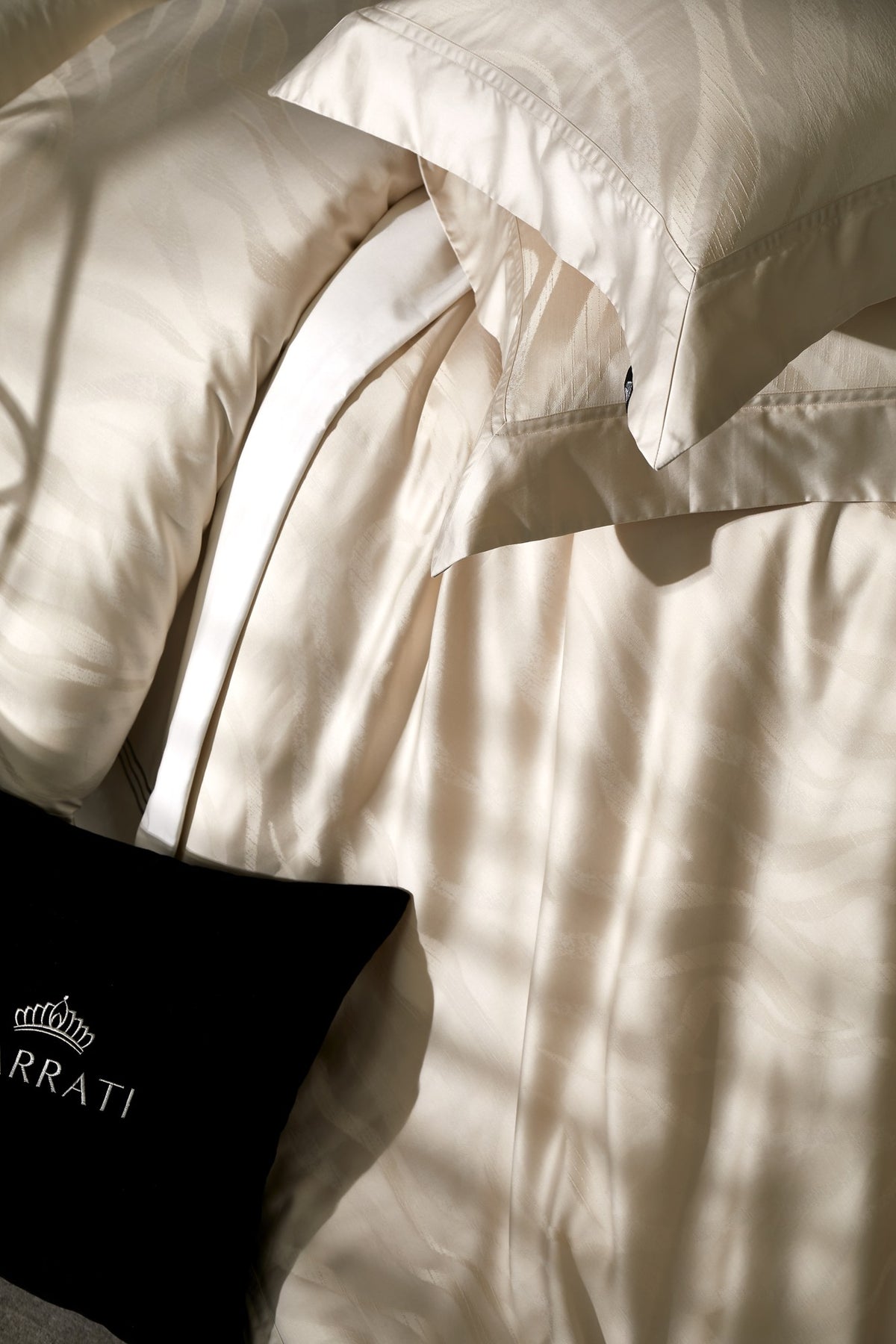 Hedley Bedding — Mica White — view 6