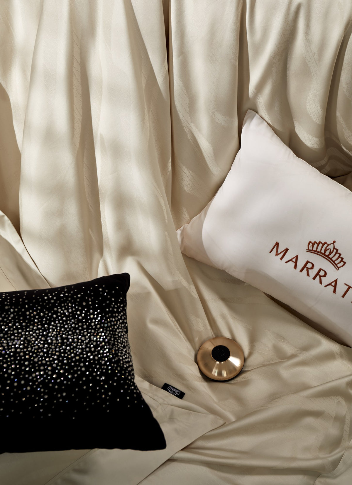 Hedley Bedding — Mica White — view 7