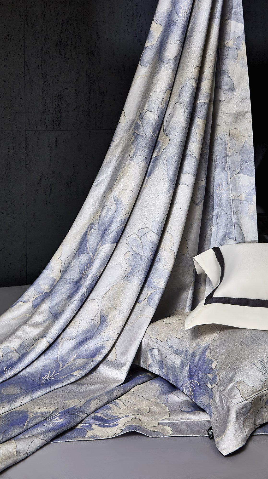 In Bloom Bedding — view 8