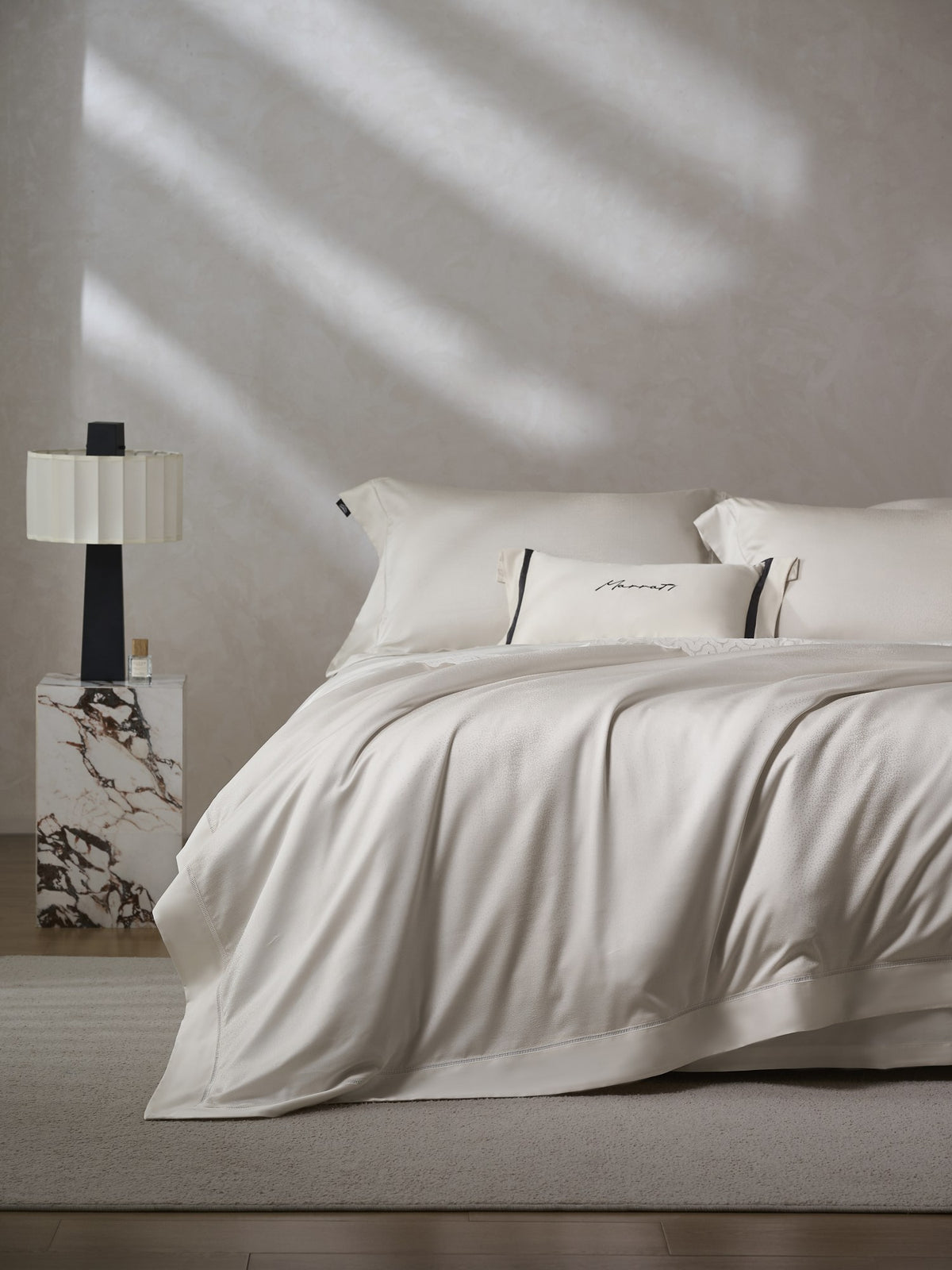 Meteor Trail Bedding — Beige — view 2
