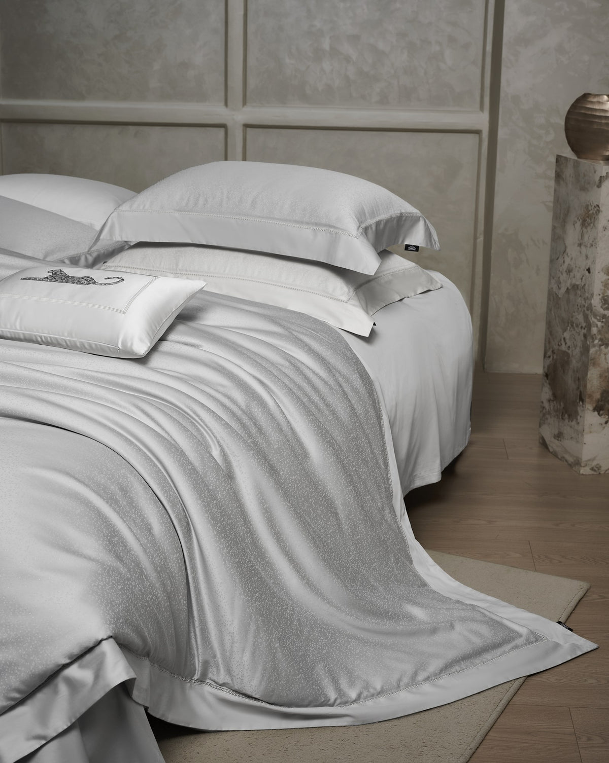 Soft Light Bedding — Grey — view 3