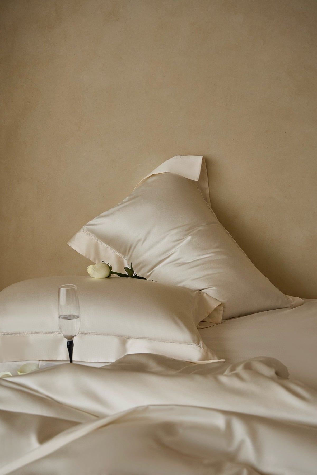Eleanor Bedding — White — view 11