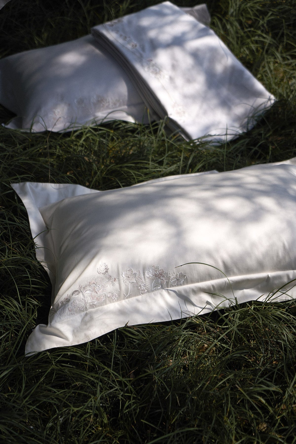 Floral Flourish Bedding — Grey Lavender — view 2