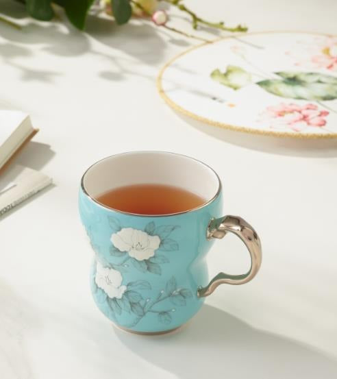 Hand-Painted Blue Lanxin Mug - 280 ml