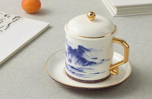 Thousand-Mile Landscape Lidded Cup Set - Blue & White, 350 ml